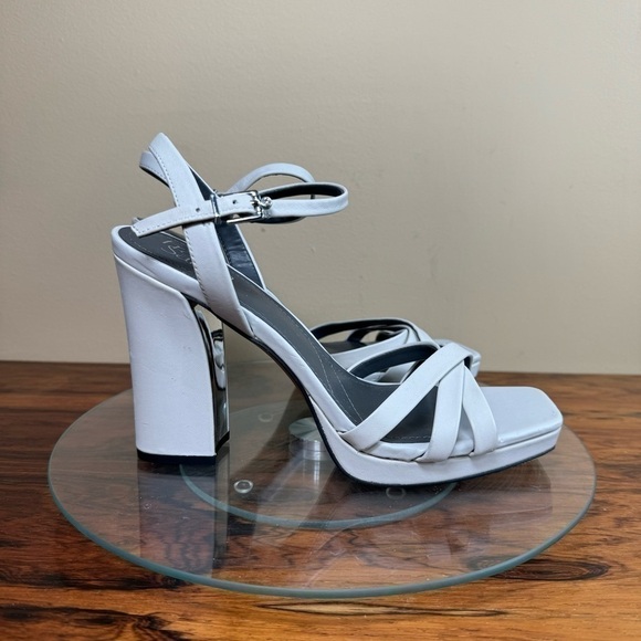 Franco Sarto Damilis Platform Sandal in Stone - Picture 6 of 16